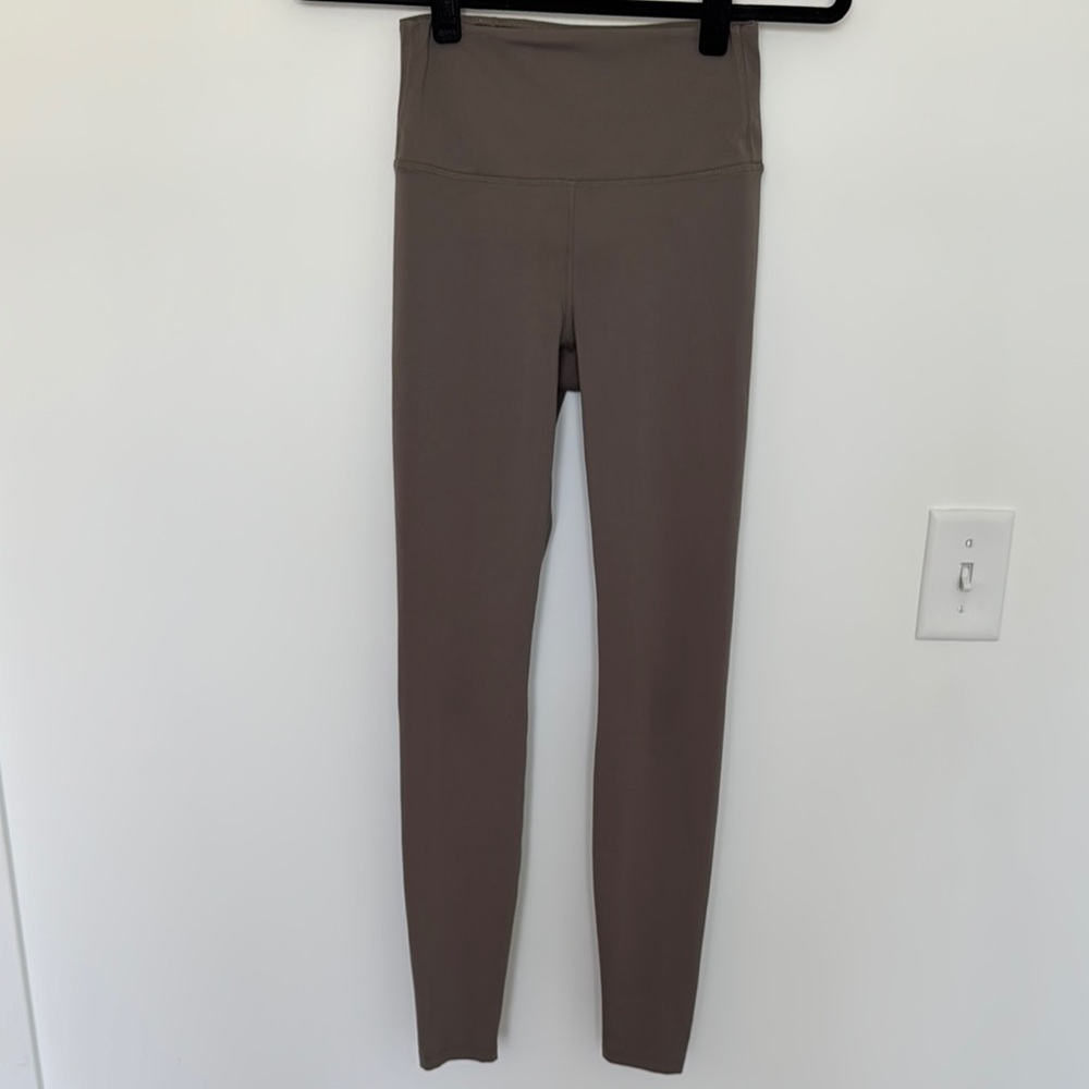 All in Motion High-Waisted Taupe/Olive Leggings - Size XS